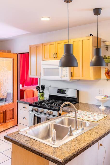 Serenity House Near Gaslamp, San Diego Zoo & Petco エクステリア 写真